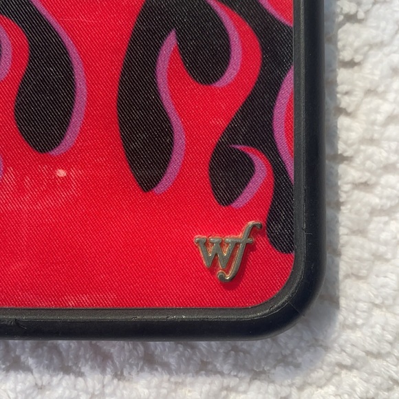 Phone case - Picture 4 of 4